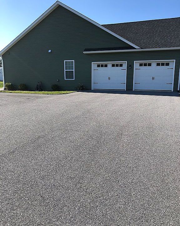 2nd image of 11325 Greenridge Dr