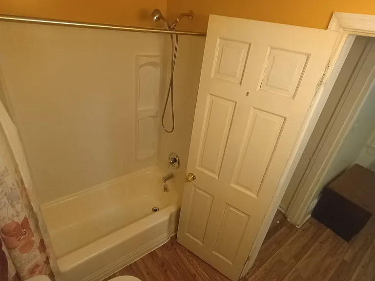 457 N 2nd St #1 — Photo 12