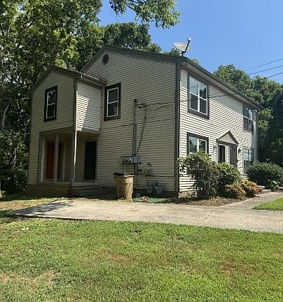 3rd image of 1310 Ewing Creek Dr