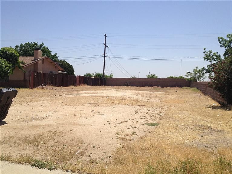 1st image of 8001 Nettie Ct