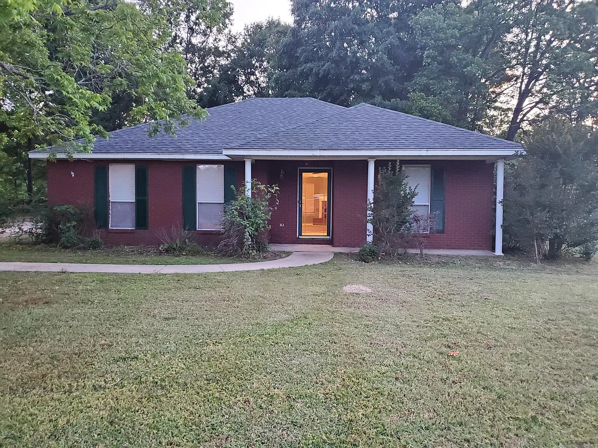 Building Photo - 77 Country View Dr