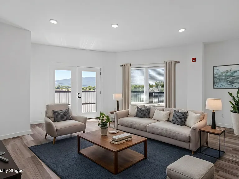 East Line Apartments | Modern Studio Apartments in Downtown Chattanooga — Photo 16