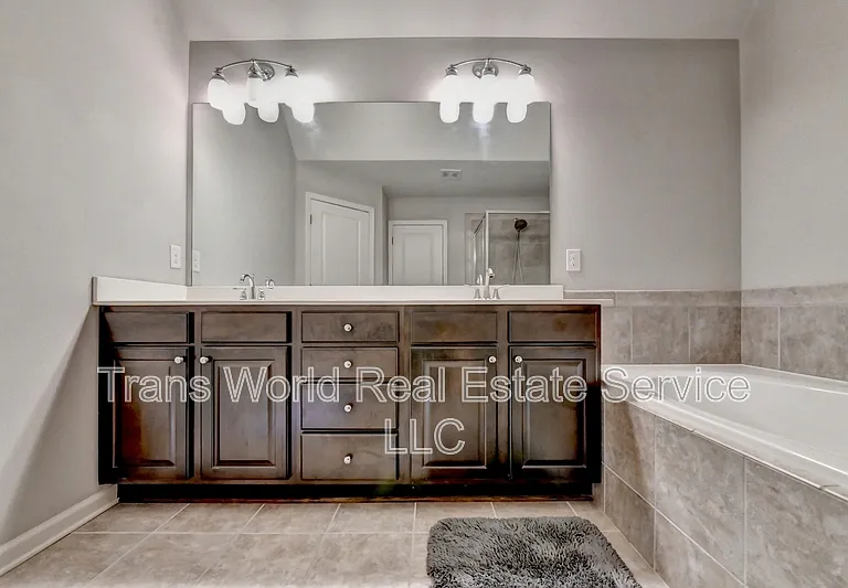4648 Pine St SE — Photo 32