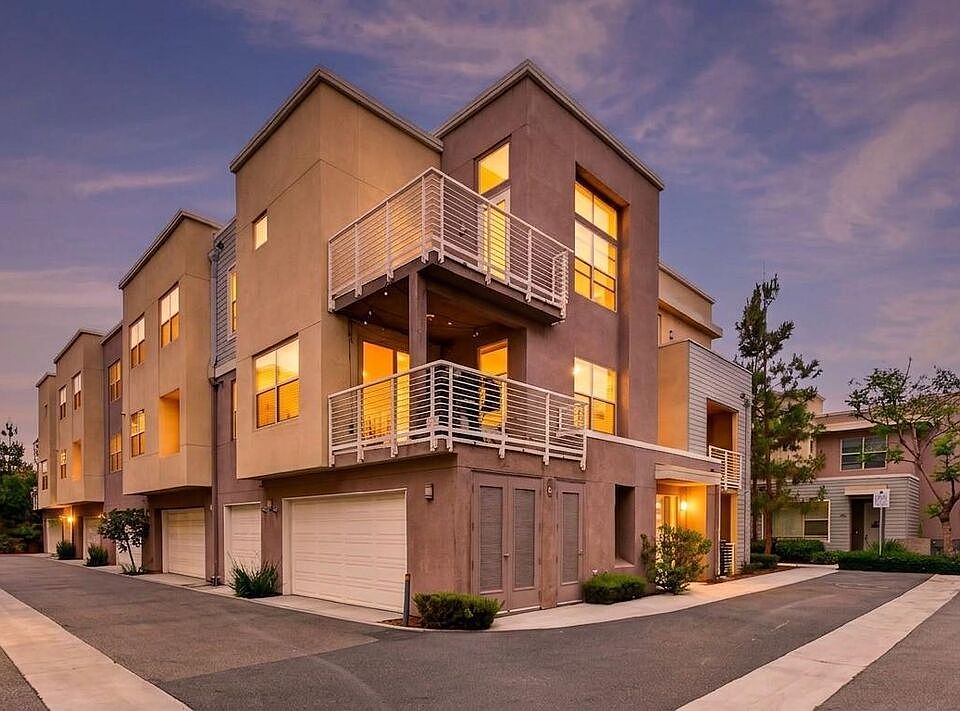 1st image of 676 Colorado Cir