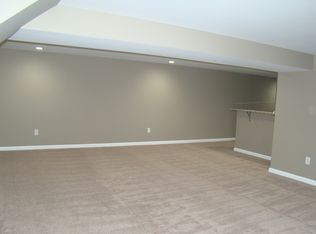 7475 Harlem Rd, Westerville, OH 43081