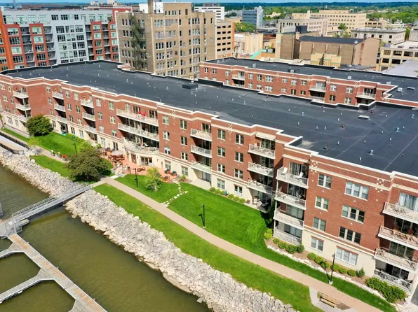118 S Washington St Unit 311B, Green Bay, WI 54301