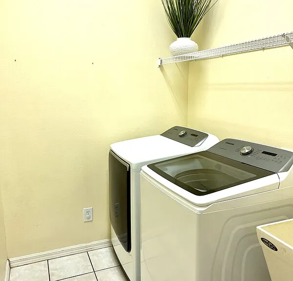 904 Citrone Ct — Photo 12