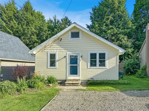 209 Maple St, Edinboro, PA 16412