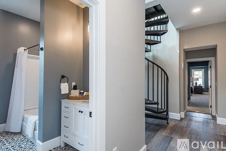 41 Green St — Photo 47