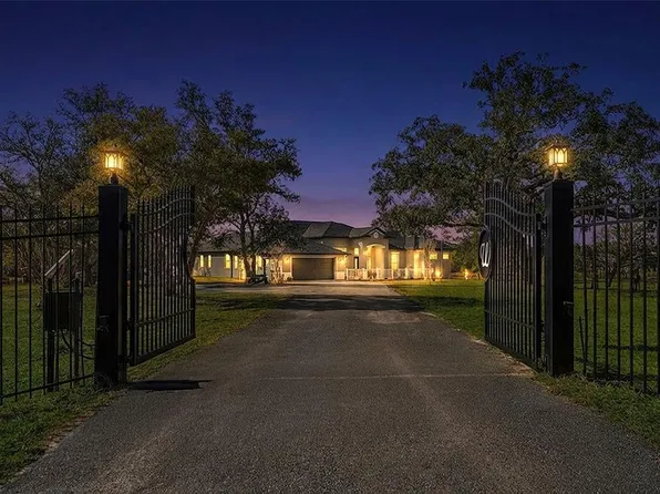 12277 Eskimo Curlew Rd, Weeki Wachee, FL 34614