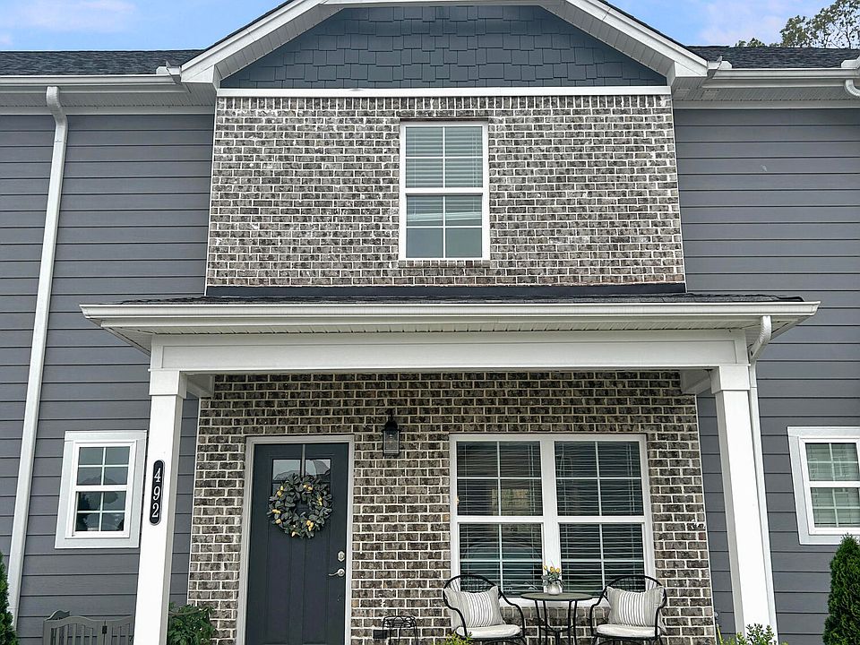 1st image of 492 Bellingham Dr NE