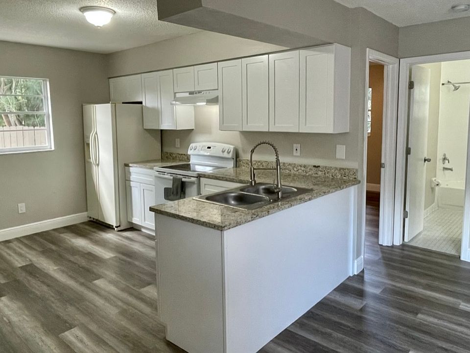 1st image of 15436 Verona Ave APT C