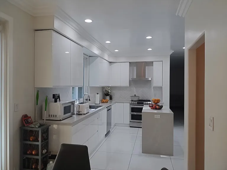 5711 Aura Ave — Photo 11