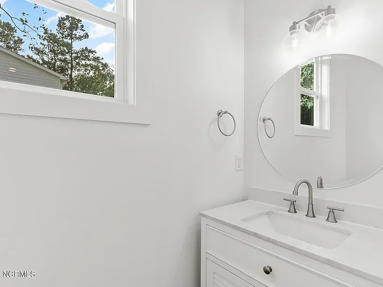 4213 Spirea Dr #C — Photo 9