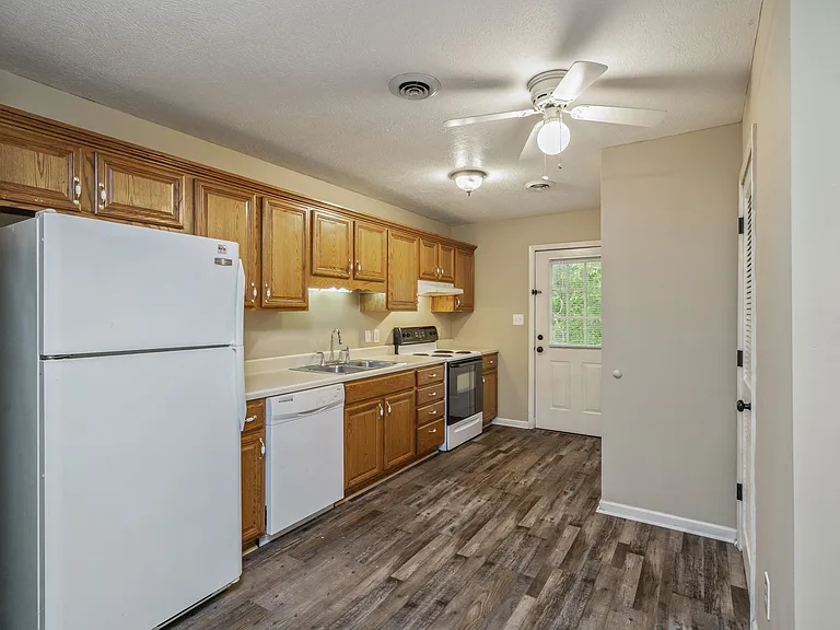 (ACHTK) Boyds Creek Highway (4 Units) - 2318 — Photo 8