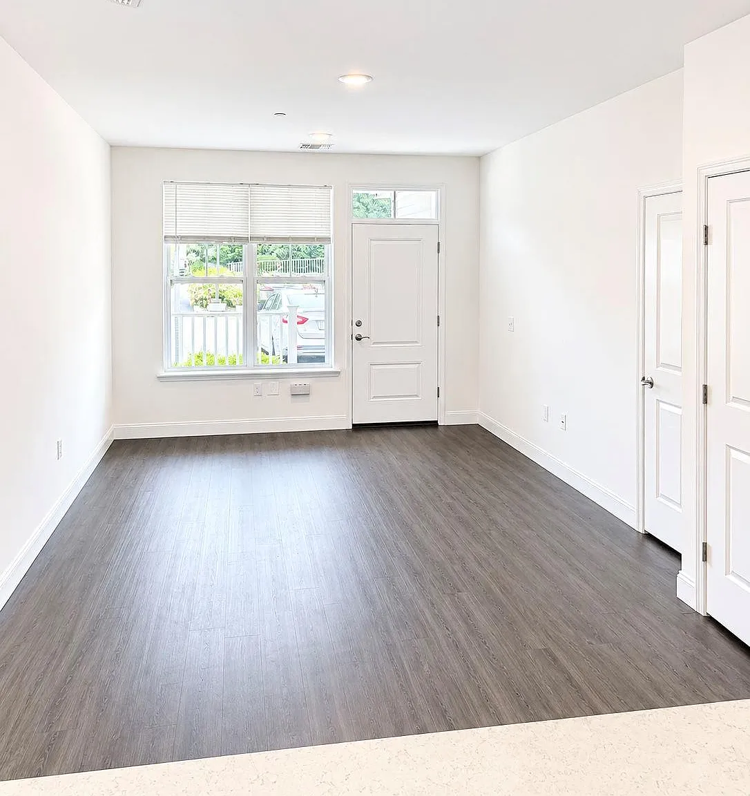 1 bed, 1.0 bath, 850 sqft, $3,150 — Photo 3