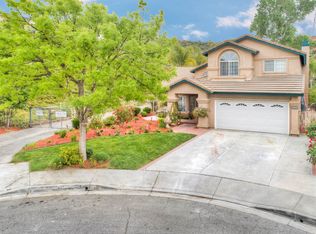 22402 Laurel Pl, Santa Clarita, CA 91390