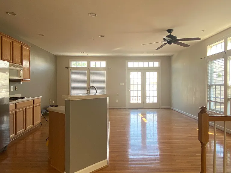 3923 Shawfield Ln — Photo 13