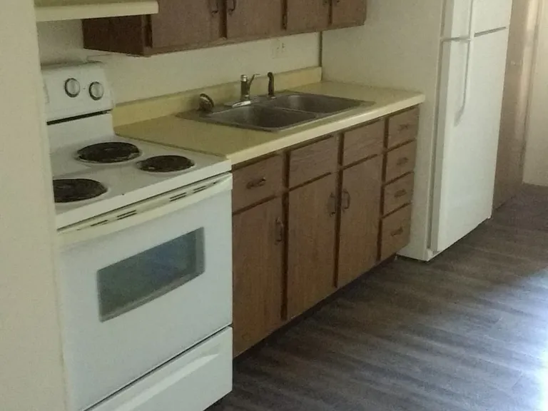 303 Talmadge St #4 — Photo 7