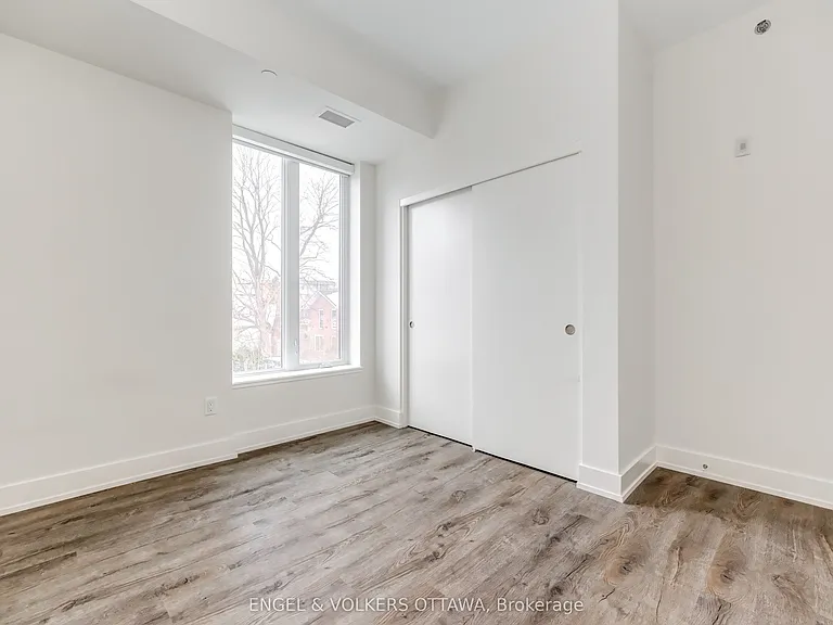 280 Crichton St #107 — Photo 24