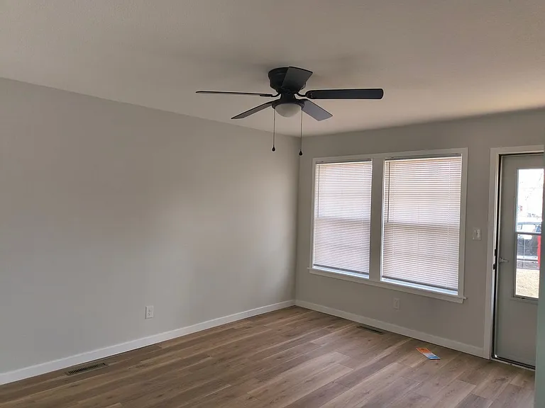 3437 S Glenn Ave — Photo 3