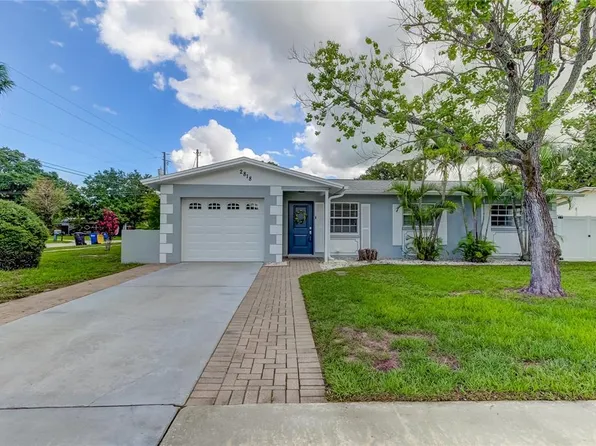 2818 Saint John Dr, Clearwater, FL 33759