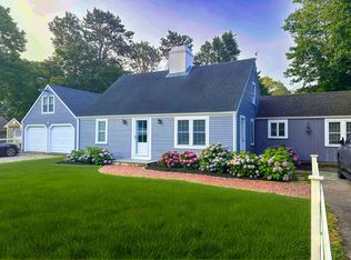75 Pinewood Rd, Hyannis, MA 02601