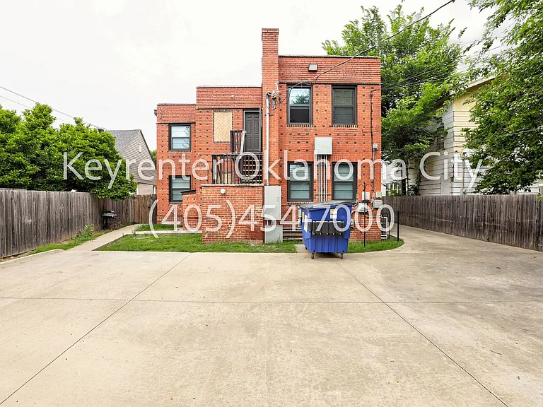 1838 NW 11th St #6 — Photo 34