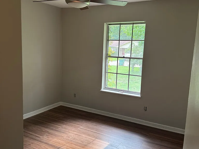 3514 Sabine Ave — Photo 12