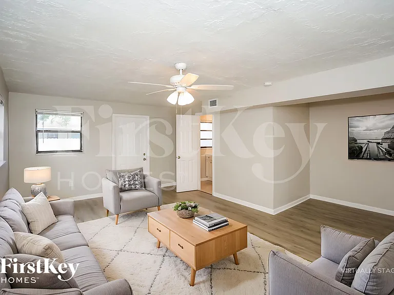 3751 NW 170th St — Photo 4