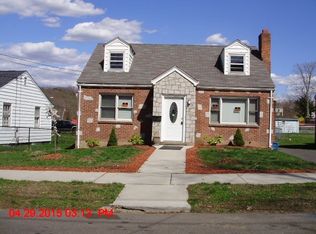 517 Newhall St, Hamden, CT 06517