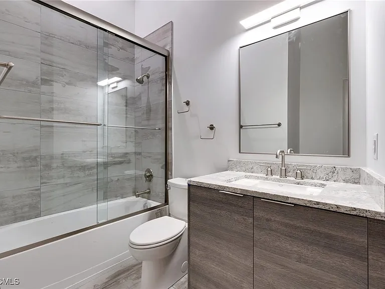 2278 1st St #204 — Photo 9