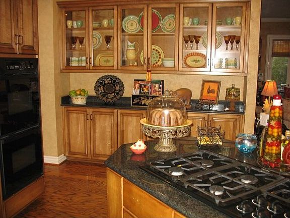 Kitchen W/ Granite Counter Tops