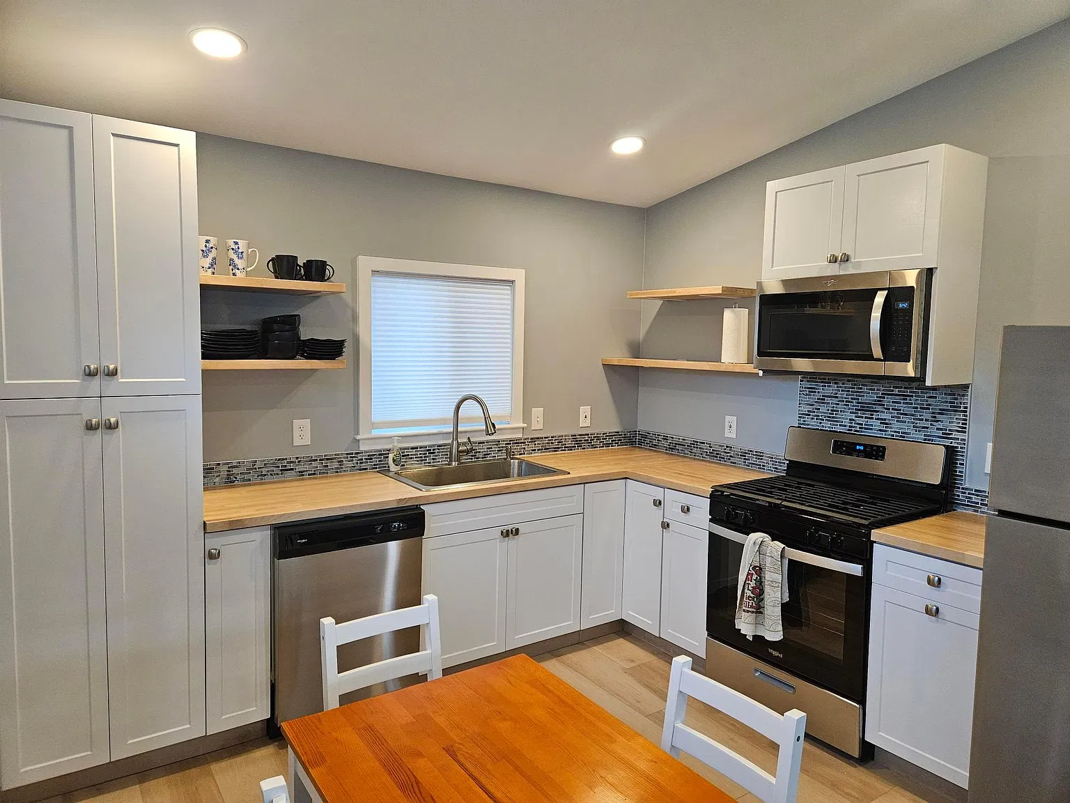 3029 N Park Dr — Photo 2