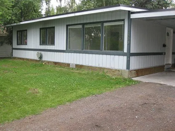 1503 Wolverine St — Photo 2