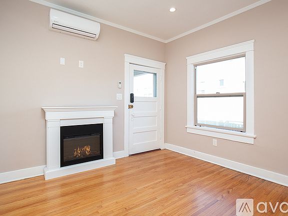 2nd image of 107 N Columbus Ave #A