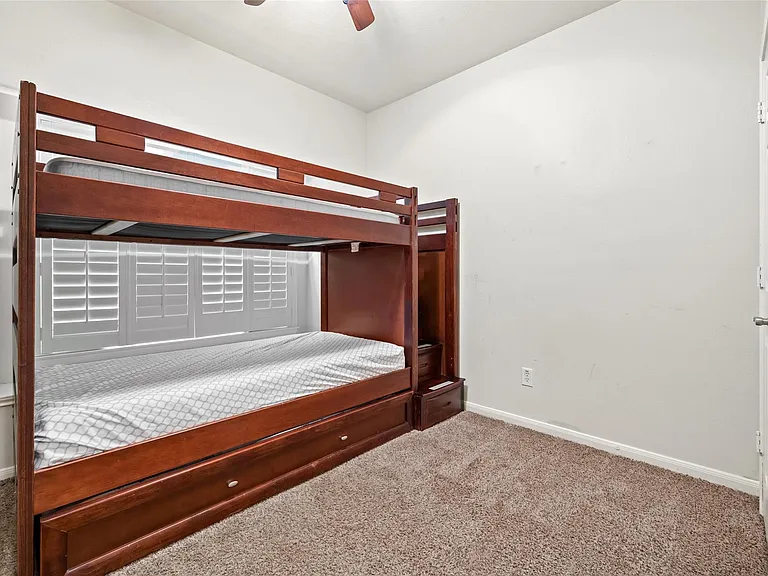 8618 E Highlands Xing — Photo 23