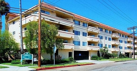 2nd image of 4280 Lindblade Dr APT 203