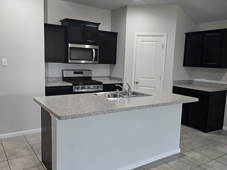 10437 Fort Bird Trl — Photo 8