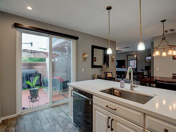 3rd image of 11744 Royal Palm Boulevard