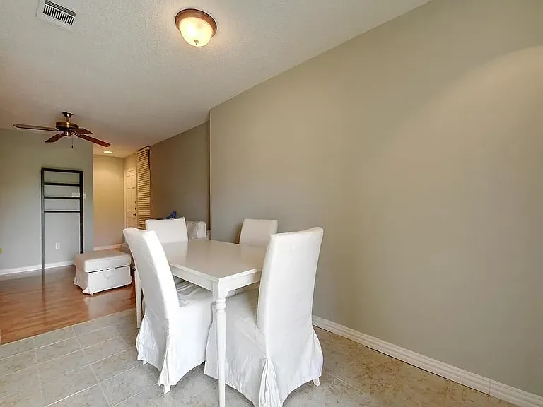 2409 Leon St #207 — Photo 8