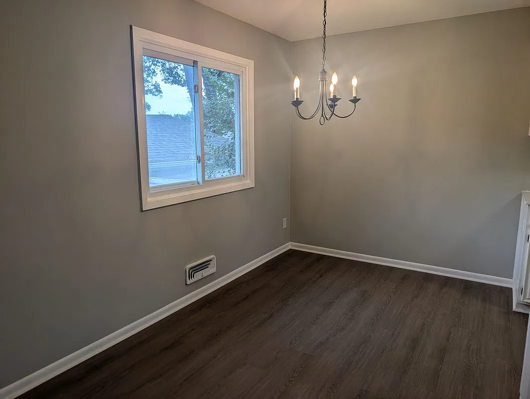 2 bed, 1.0 bath, 1200 sqft, $1,795 — Photo 3