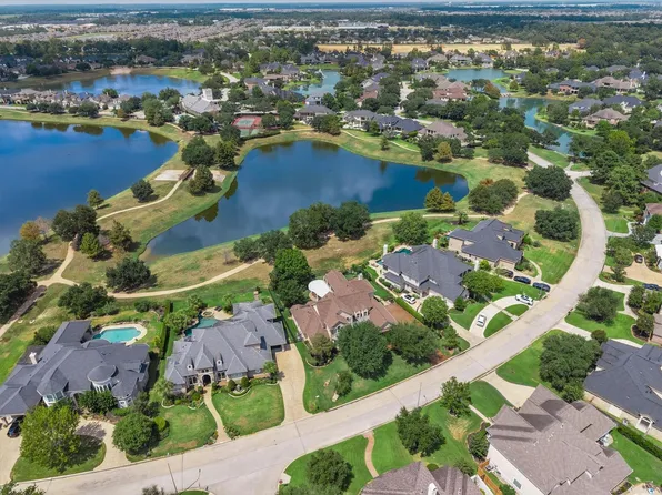 13911 Winding Springs Dr, Cypress, TX 77429
