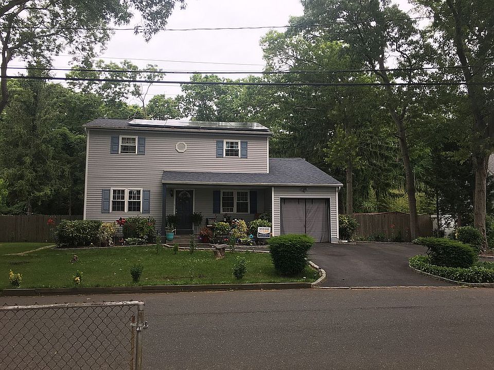 2nd image of 145 Pauline St