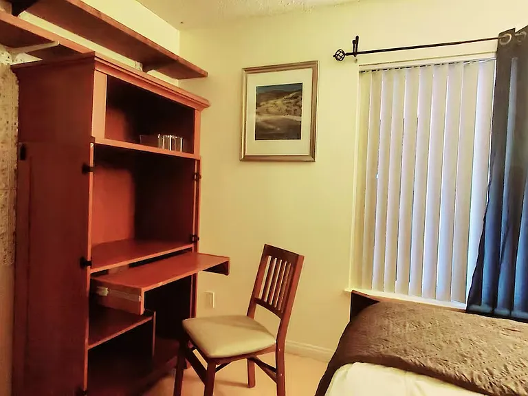 Wynntry Dr — Photo 2