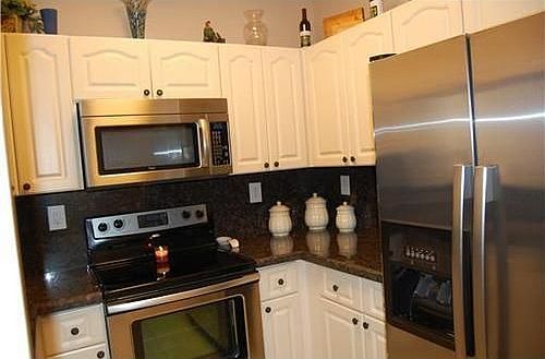 4th image of 7692 N Southwood Cir
