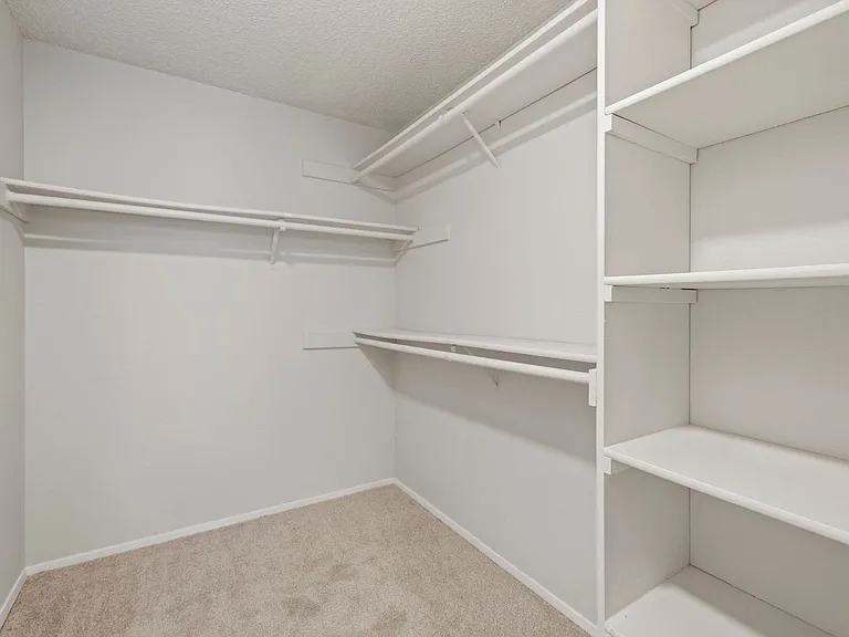 Welcome Home to James Apartment Lakewood , WA — Photo 17