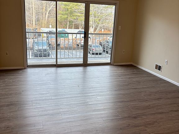 3rd image of 0 Hemlock Ct