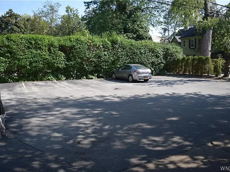 721 W Ferry St #7 — Photo 14