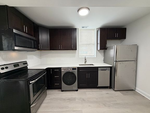 2nd image of 4832 N Winthrop Ave #2RW